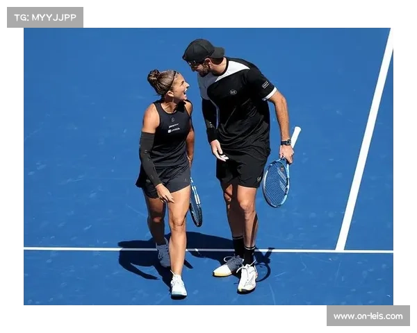 世界沙滩摔跤锦标赛：意大利组合逆转巴西选手夺得表演赛冠军